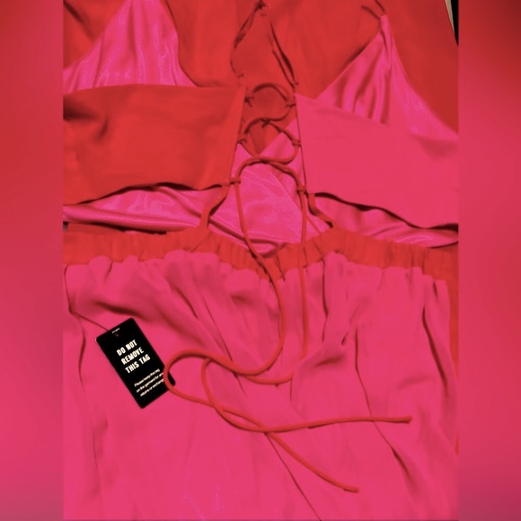 EXPRESS Red & Pink color block maxi dress w/cut outs & lace up back NEW RE $108+ - Picture 5 of 12